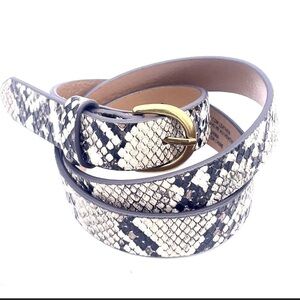 American Eagle snakeskin belt. Size M